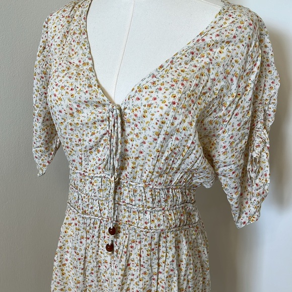 Floral Summer Dress - Picture 3 of 3